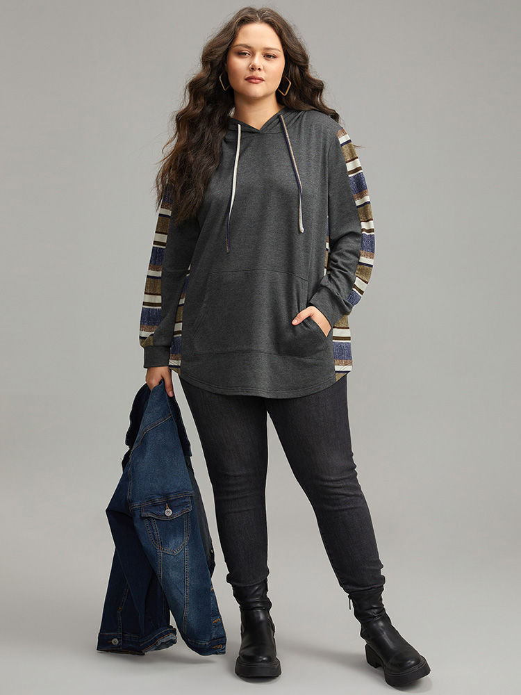 Plus Size Women Dailywear Striped Arc Hem Regular Regular Sleeve Long Sleeve Hooded Pocket Casual Sweatshirts BloomChic 