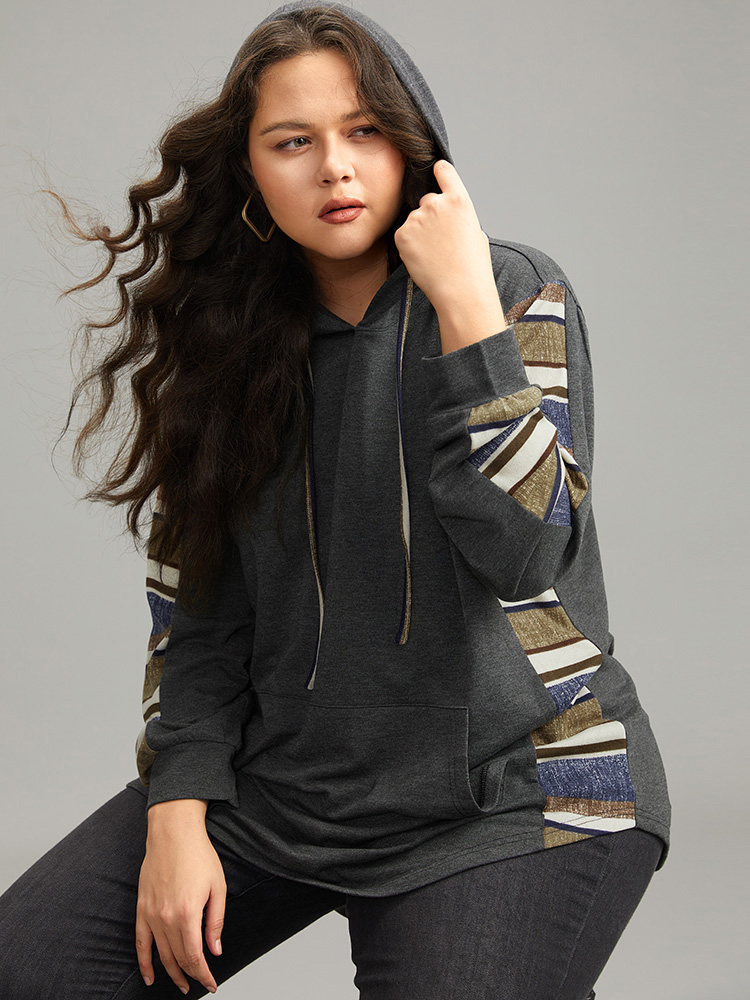 Plus Size Women Dailywear Striped Arc Hem Regular Regular Sleeve Long Sleeve Hooded Pocket Casual Sweatshirts BloomChic 