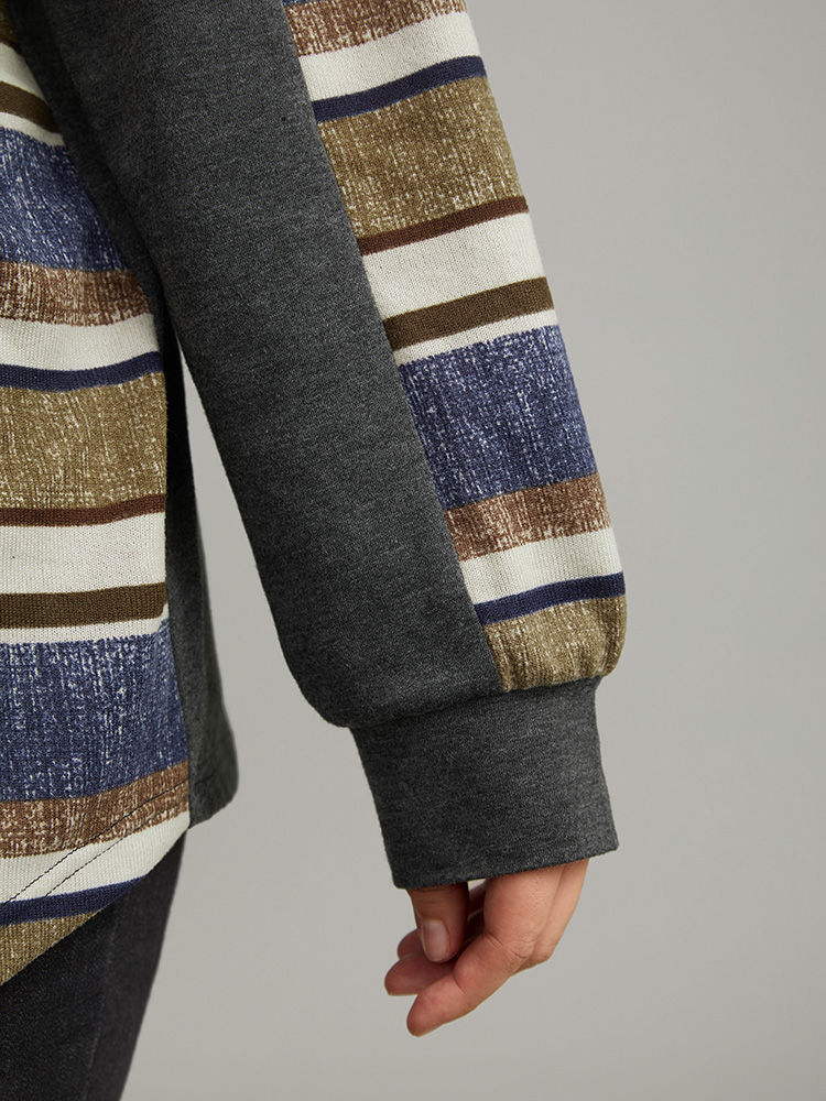 Plus Size Women Dailywear Striped Arc Hem Regular Regular Sleeve Long Sleeve Hooded Pocket Casual Sweatshirts BloomChic 