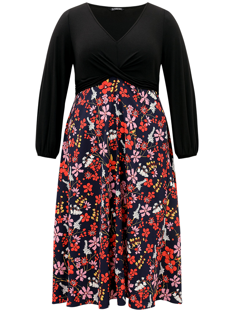 Plus Size Floral Patchwork Crossover Pocket Dress Black Women Elegant Elastic cuffs V-neck Long Sleeve Curvy Midi Dress BloomChic 10/M 