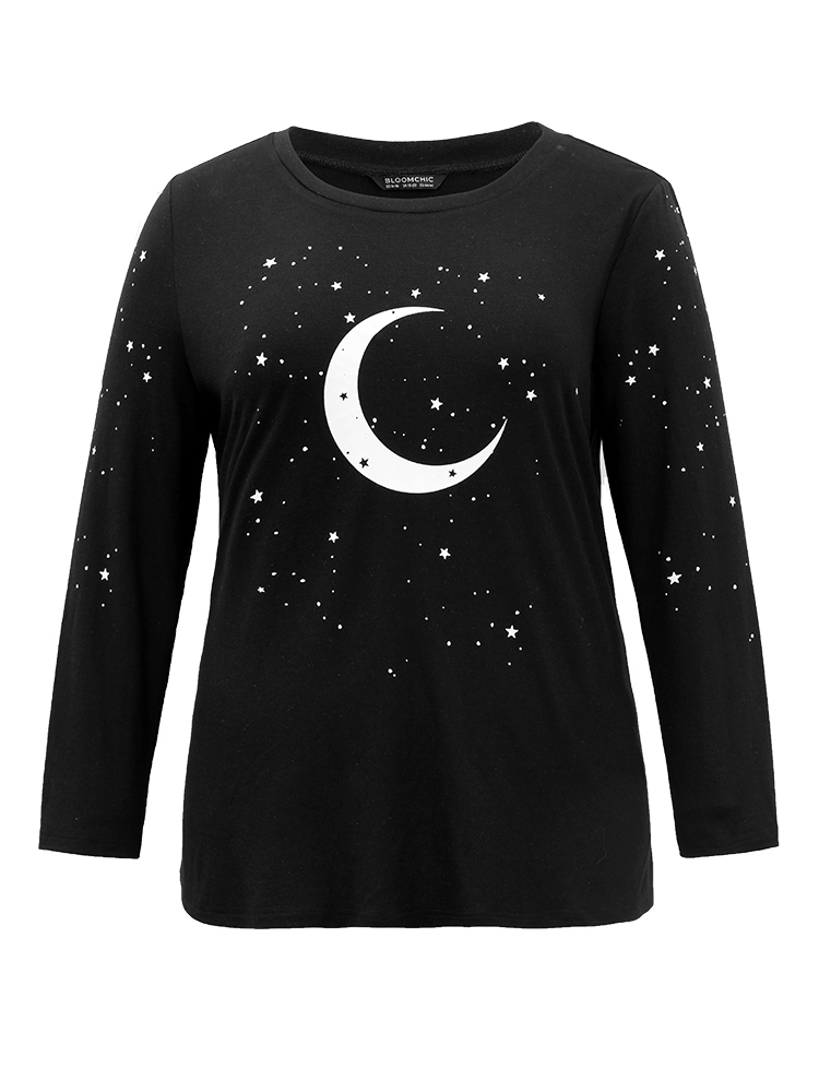 

Plus Size Moon & Star Print Contrast T-shirt Black Women Casual Printed Star and moon Dailywear T-shirts BloomChic