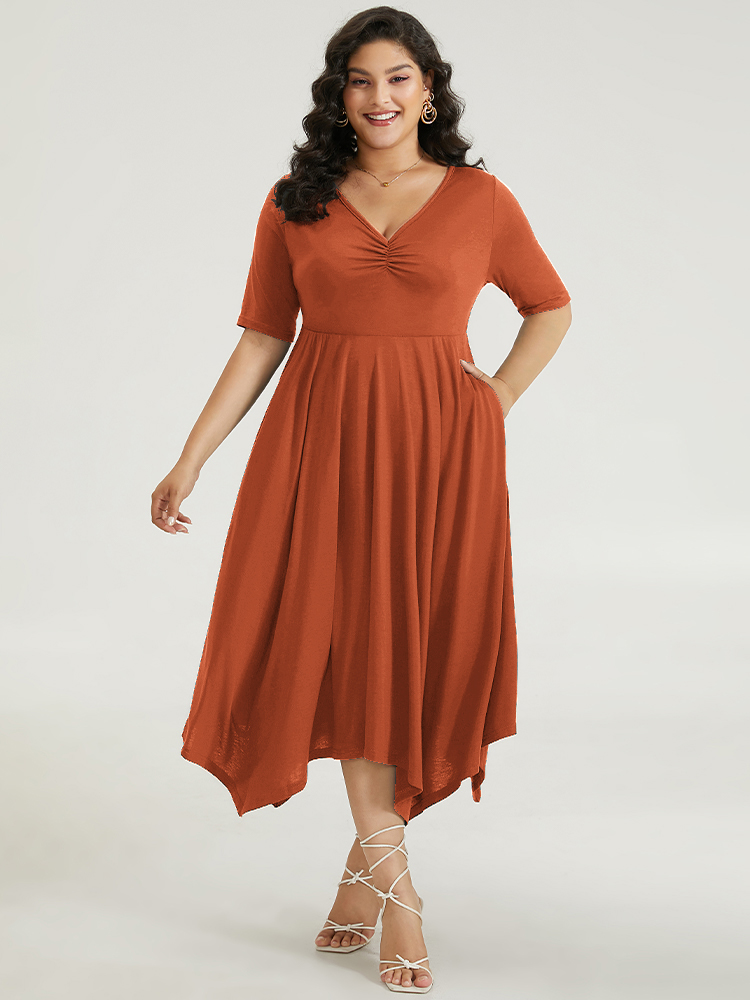 

Plus Size Solid Ruched Pocket Asymmetrical Hem Dress Chocolate Women Elegant Gathered V-neck Short sleeve Curvy Midi Dress BloomChic