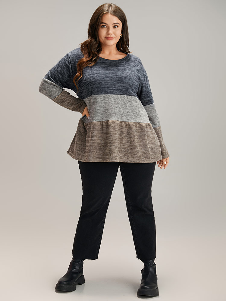 Plus Size Women Dailywear Plain Gathered Regular Sleeve Long Sleeve Round Neck Casual T-shirts BloomChic 