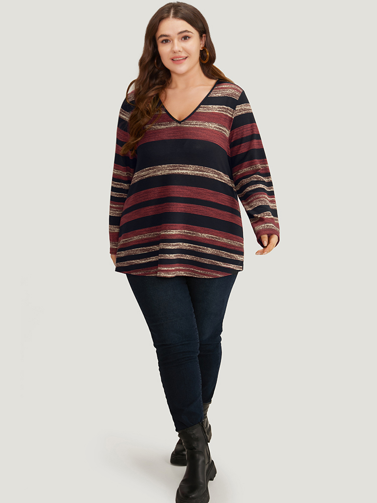 

Plus Size Striped Contrast V Neck T-shirt Burgundy Women Casual Printed Striped V-neck Dailywear T-shirts BloomChic