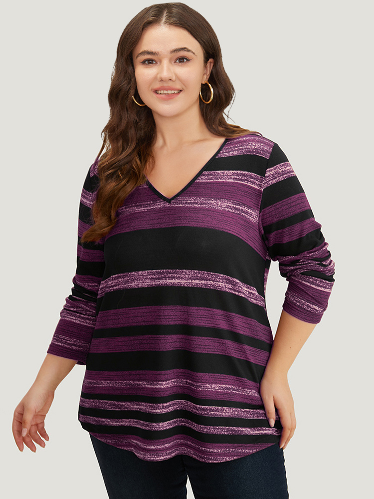 

Plus Size Striped Contrast V Neck T-shirt Purple Women Casual Printed Striped V-neck Dailywear T-shirts BloomChic