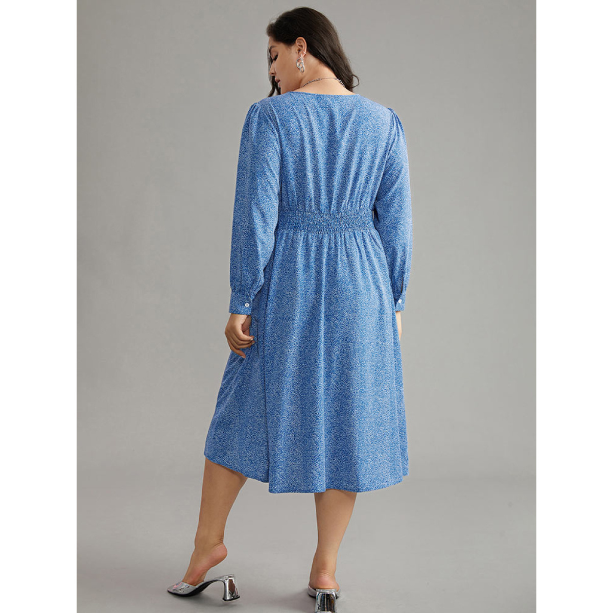 

Plus Size Polka Dot Shirred Split Hem Pocket Dress Cerulean Women Printed Round Neck Long Sleeve Curvy Midi Dress BloomChic