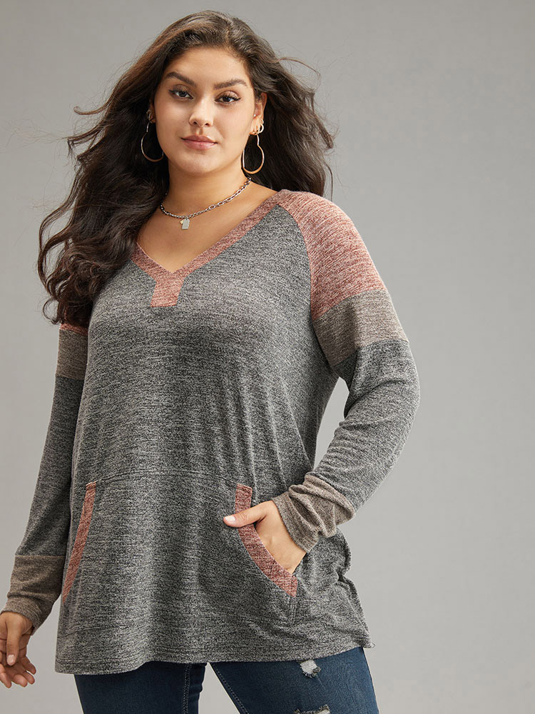 Plus Size Women Dailywear Plain Contrast Raglan sleeve Long Sleeve V-neck Casual T-shirts BloomChic 