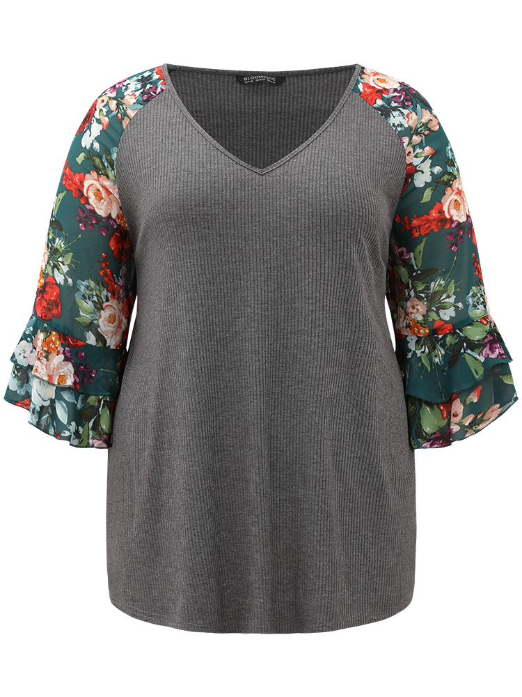 

Plus Size Floral Patchwork Flutters Raglan Sleeve T-shirt DimGray Women Elegant Printed Floral V-neck Dailywear T-shirts BloomChic