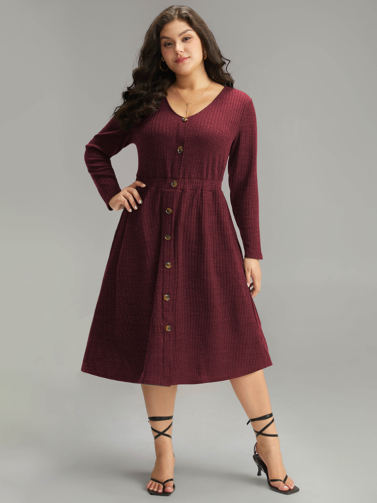 

Plus Size Rib Knit Button Detail Pocket Dress Burgundy Women Casual Plain V-neck Long Sleeve Curvy Midi Dress BloomChic