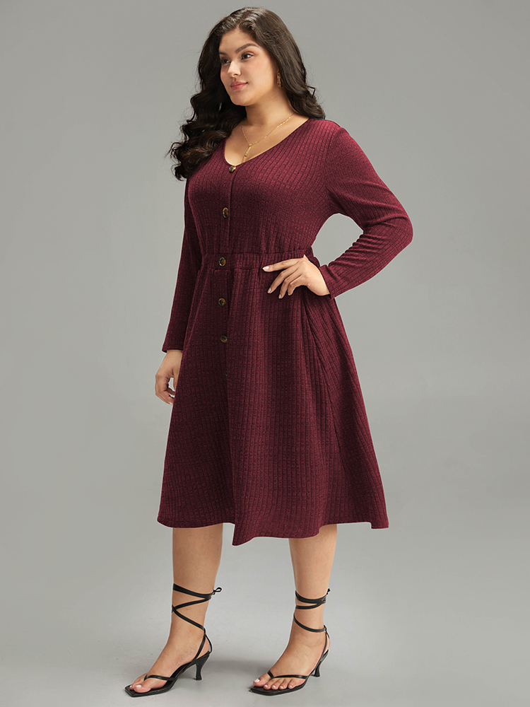 

Plus Size Rib Knit Button Detail Pocket Dress Burgundy Women Casual Plain V-neck Long Sleeve Curvy Midi Dress BloomChic