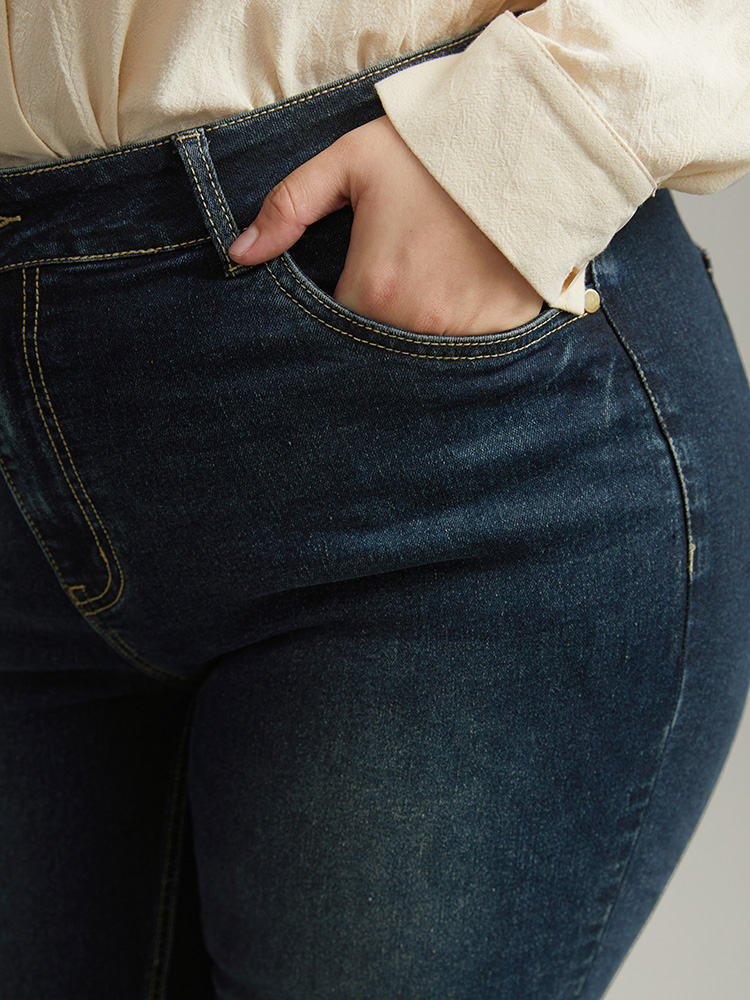 Plus Size Dark Wash Straight Leg High Rise Jeans Women Indigo Casual Plain Plain High stretch Pocket Jeans BloomChic 16/1X 