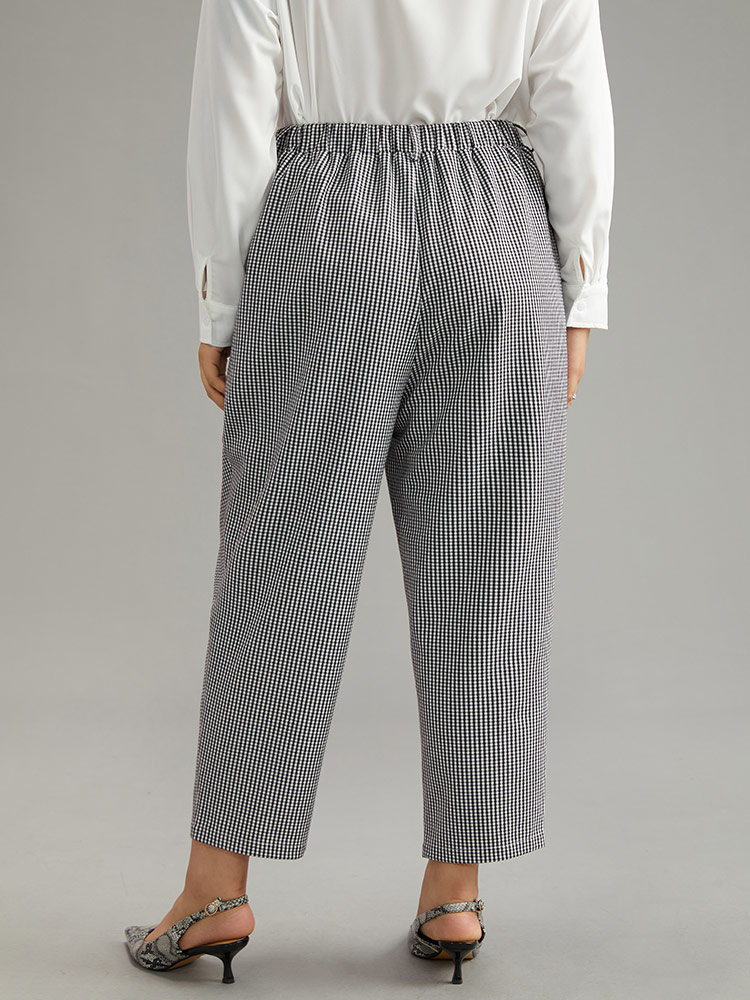 

Plus Size Gingham Elastic Waist Pocket Pants Women Black At the Office Straight Leg High Rise Work Pants BloomChic