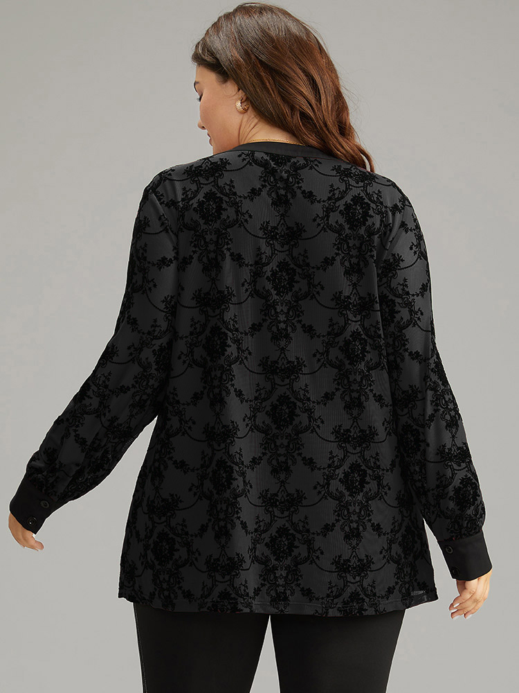 

Plus Size Black Floral Print Mesh V Neck Blouse Women Elegant Long Sleeve V-neck Dailywear Blouses BloomChic