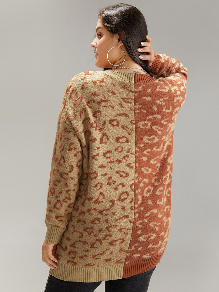 Plus Size Cardigans | Leopard Print Contrast Button Through Cardigan | BloomChic 