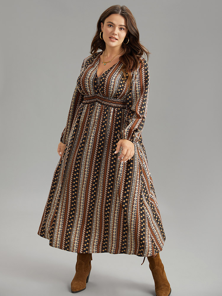 

Plus Size Bandana Print Wrap Shirred Dress Multicolor Women Resort Elastic cuffs V-neck Long Sleeve Curvy Midi Dress BloomChic