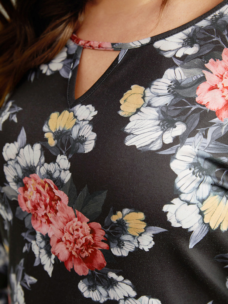Plus Size Women Dailywear Floral Cut-Out Ruffle Sleeve Long Sleeve Keyhole Cut-Out Casual T-shirts BloomChic 