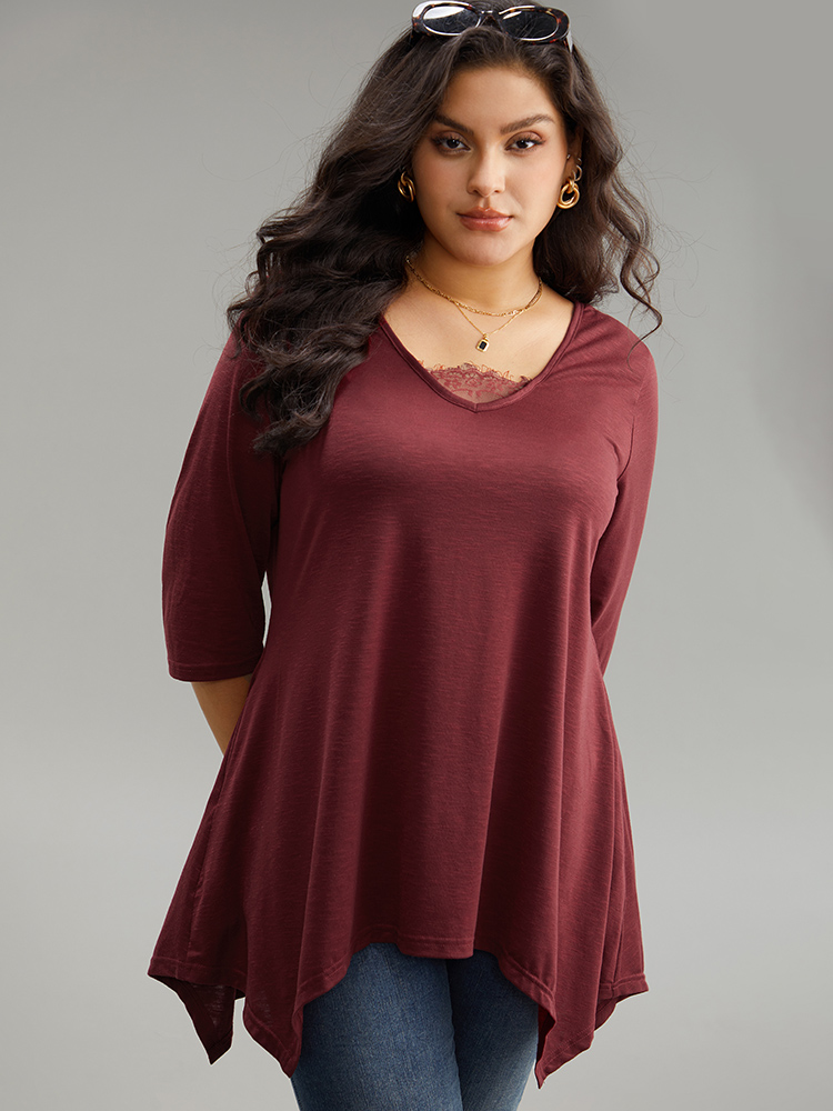 

Solid Crochet Lace Mesh Hanky Hem T-shirt, Burgundy