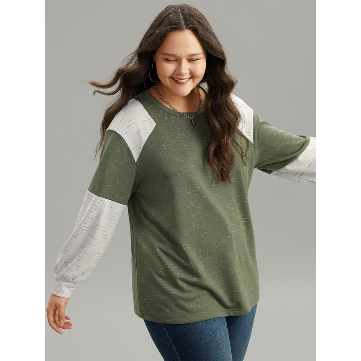 

Plus Size Colorblock Patchwork Raglan Sleeve Sweatshirt Women ArmyGreen Casual Contrast Round Neck Everyday Sweatshirts BloomChic