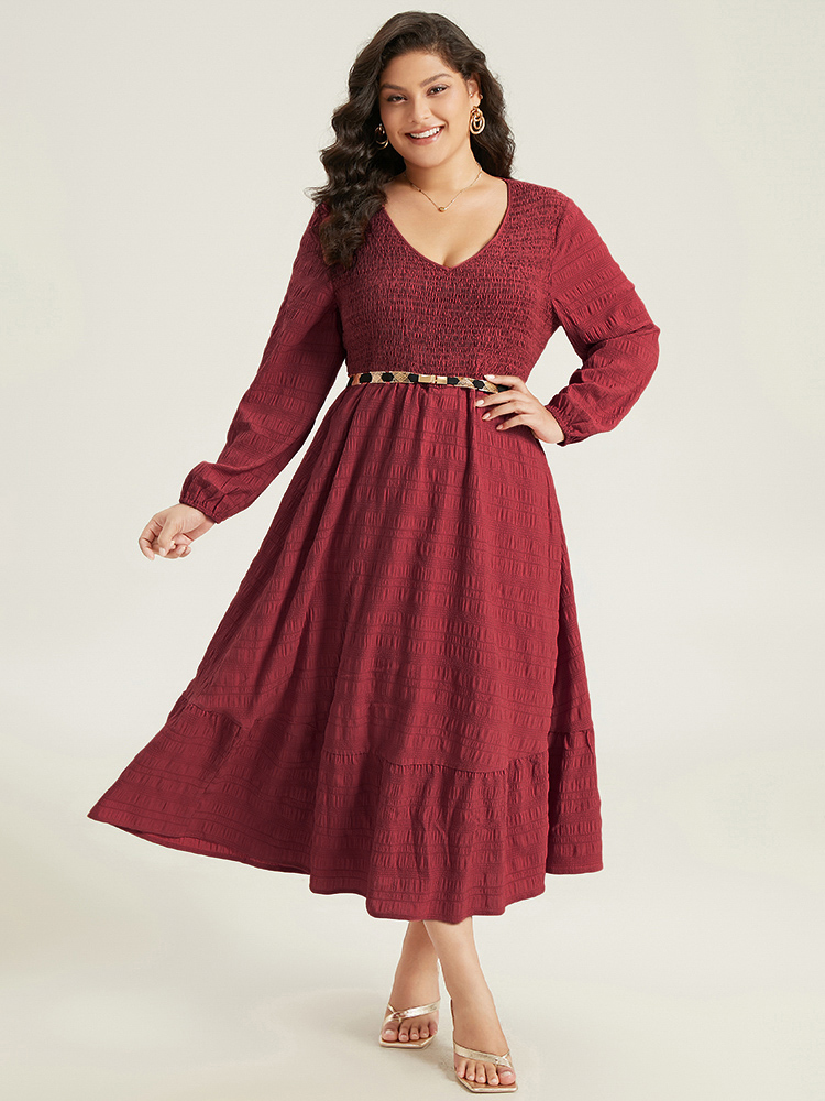 

Plus Size Solid Shirred Plisse Flutter Hem Dress Scarlet Women Elegant Elastic cuffs V-neck Long Sleeve Curvy Midi Dress BloomChic