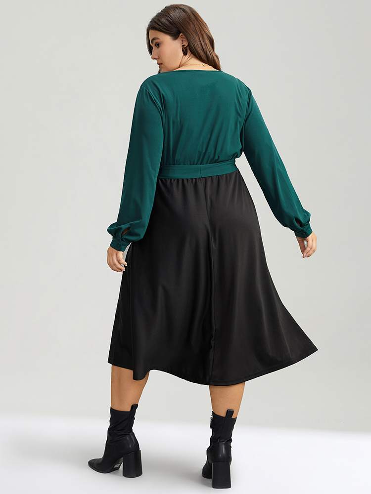 

Plus Size Contrast Patchwork Bowknot Overlap Collar Dress DarkGreen Women Elegant Belted V-neck Long Sleeve Curvy Midi Dress BloomChic