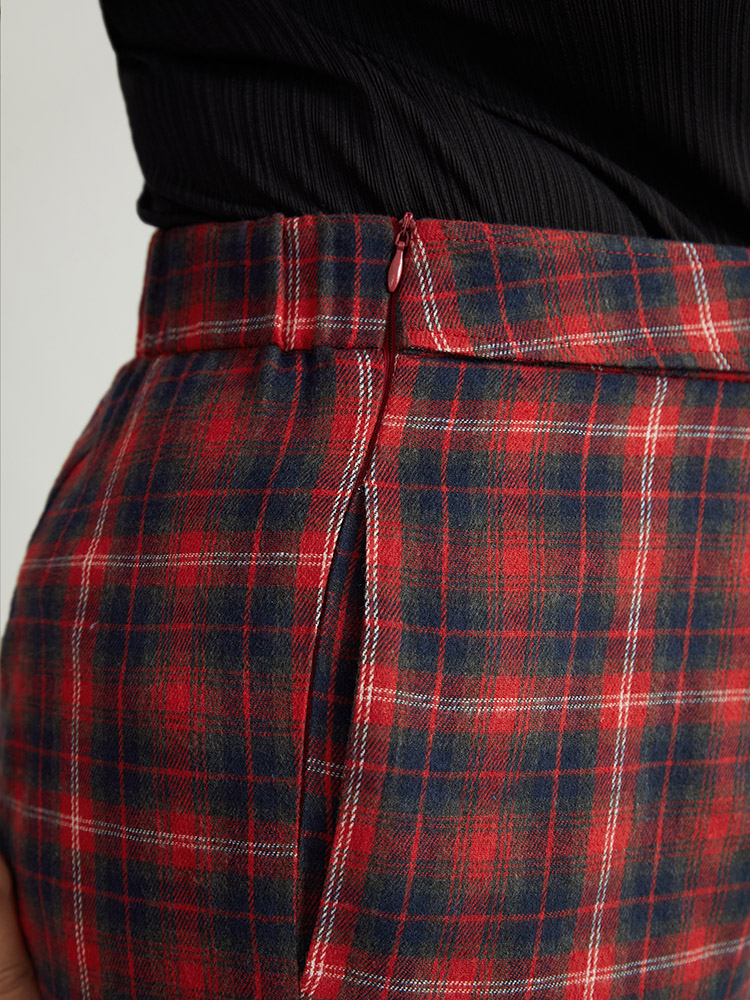 Plus Size Women Festival-Christmas Plaid Pocket Mid Rise Pocket Elegant Pants BloomChic 