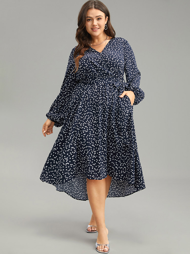 

Plus Size Heart Print Belted Surplice Neck Dress DarkBlue Women Elegant Elastic cuffs V-neck Long Sleeve Curvy Midi Dress BloomChic