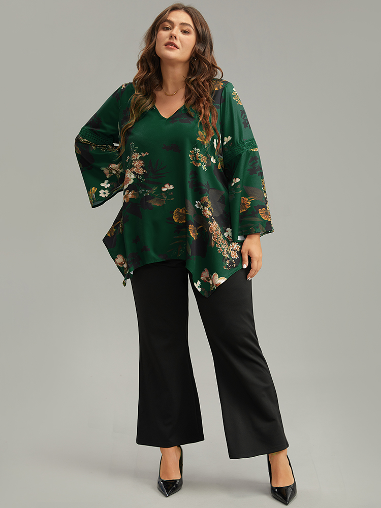 Plus Size DarkGreen Floral Lace Panel V Neck Hanky Hem Blouse Women Elegant Long Sleeve V-neck Dailywear Blouses BloomChic 14-16/1X 