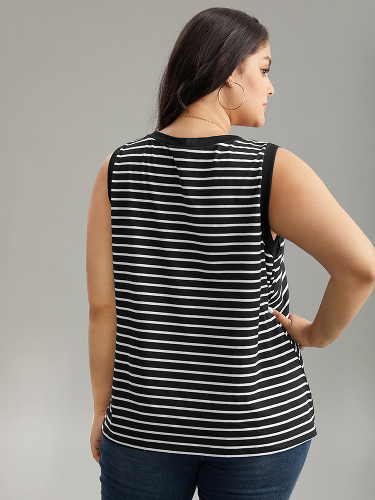 Plus Size V Neck Striped Contrast Trim Tank Top Women Black Casual Contrast V-neck Dailywear Tank Tops Camis BloomChic 30/6X 
