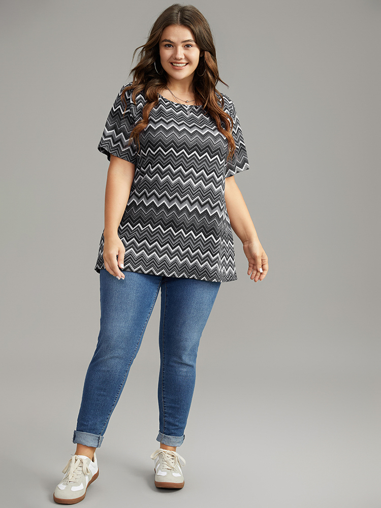 Plus Size Women Dailywear Graphic Printed Regular Sleeve Short sleeve Round Neck Casual T-shirts BloomChic 