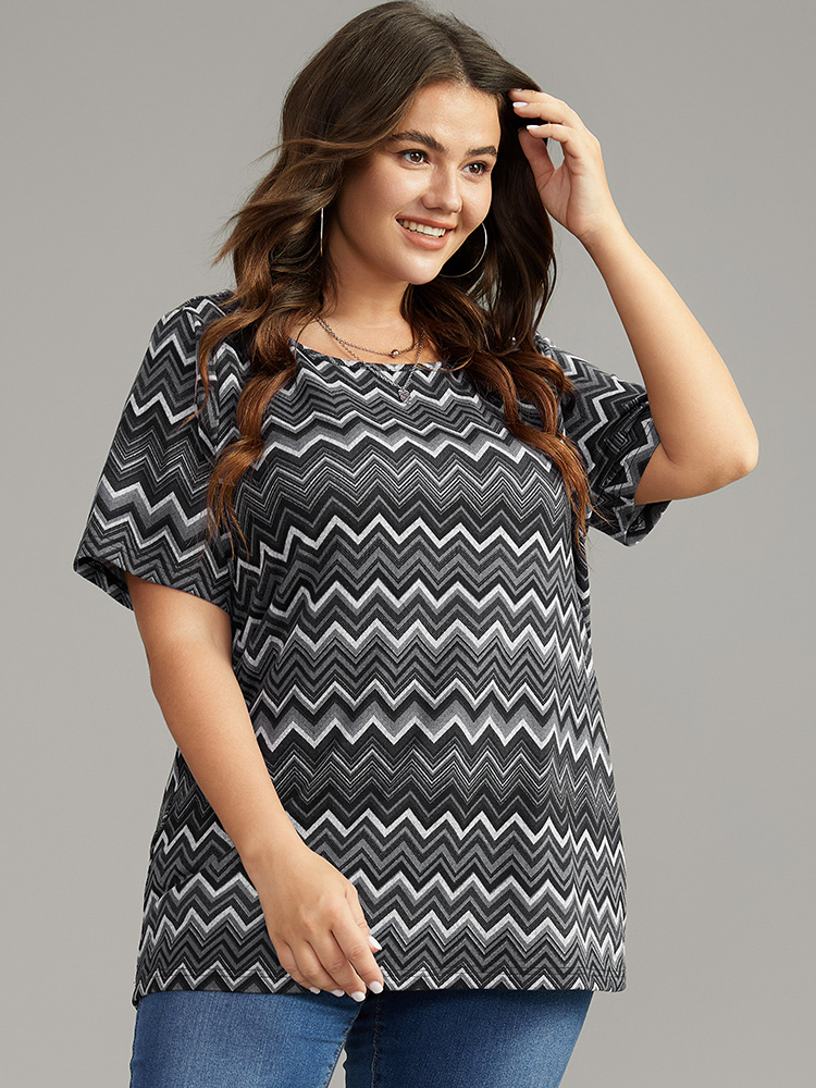 Plus Size Women Dailywear Graphic Printed Regular Sleeve Short sleeve Round Neck Casual T-shirts BloomChic 