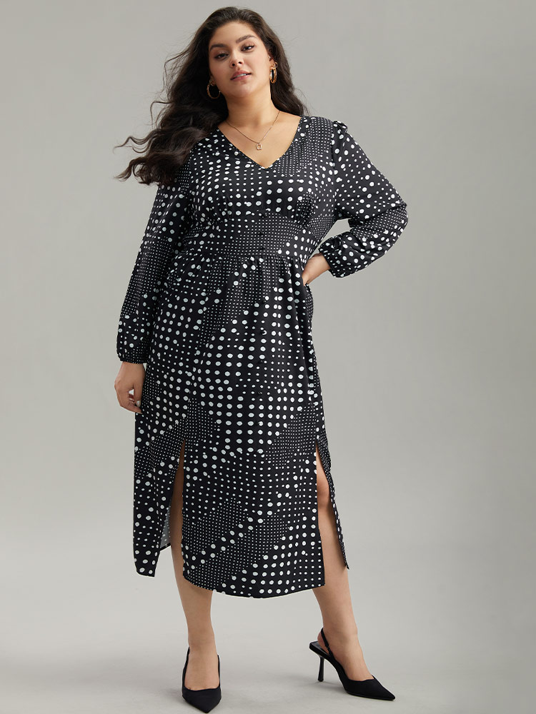 Plus Size Polka Dot Elastic Waist Split Hem Dress Black Women At the Office Pleated V-neck Long Sleeve Curvy Midi Dress BloomChic 10/M 