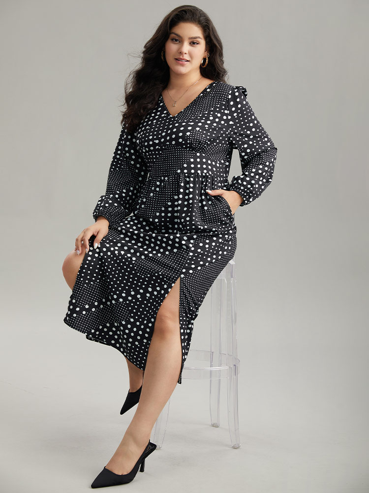 Plus Size Polka Dot Elastic Waist Split Hem Dress Black Women At the Office Pleated V-neck Long Sleeve Curvy Midi Dress BloomChic 10/M 