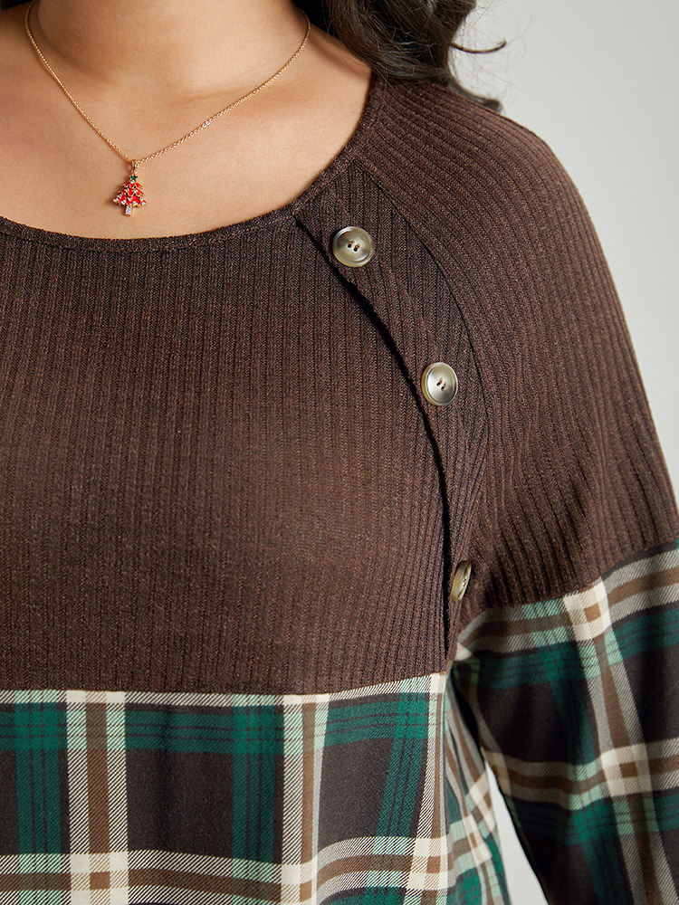 Plus Size Women Festival-Christmas Plaid Contrast Raglan sleeve Long Sleeve Round Neck Casual T-shirts BloomChic 