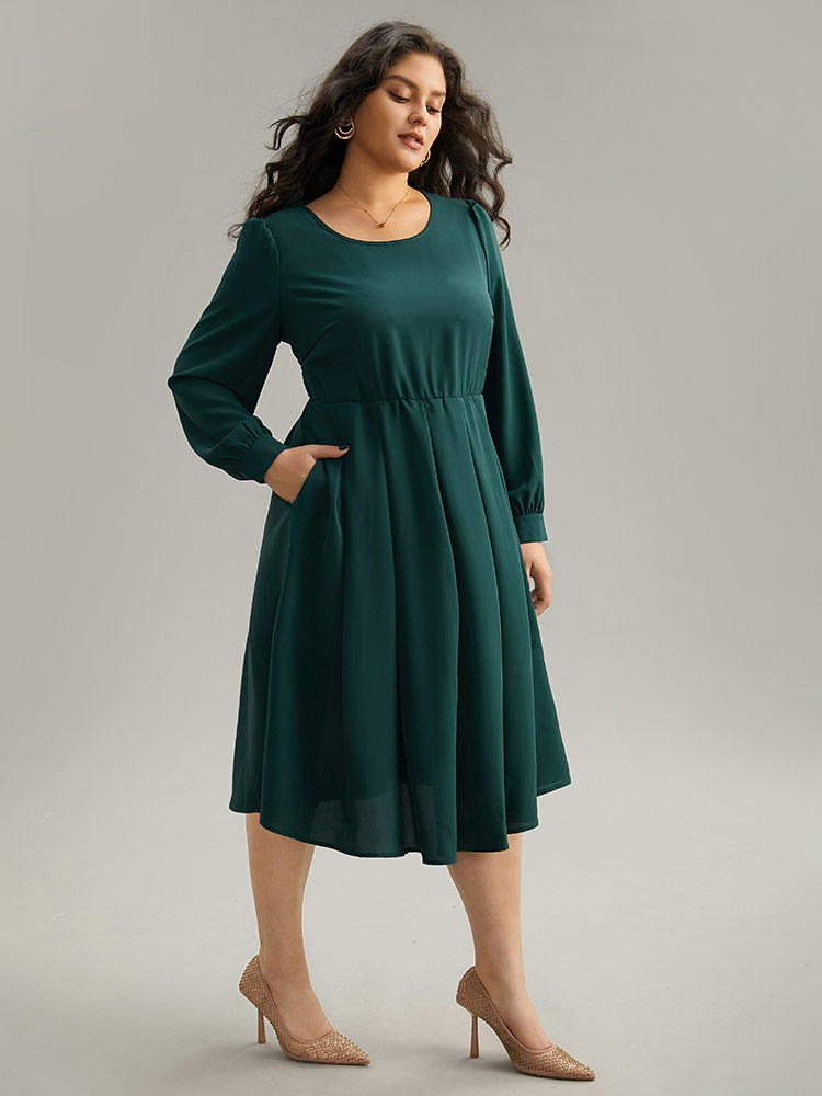 Plus Size Static-Free Plain Pleated Pocket Dress DarkGreen Women Elegant Plain Round Neck Long Sleeve Curvy Midi Dress BloomChic 30/6X 