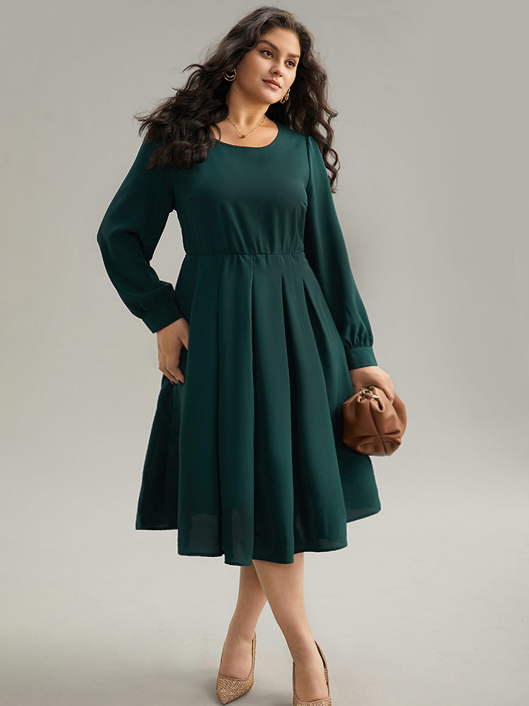 

Plus Size Static-Free Plain Pleated Pocket Dress DarkGreen Women Elegant Plain Round Neck Long Sleeve Curvy Midi Dress BloomChic