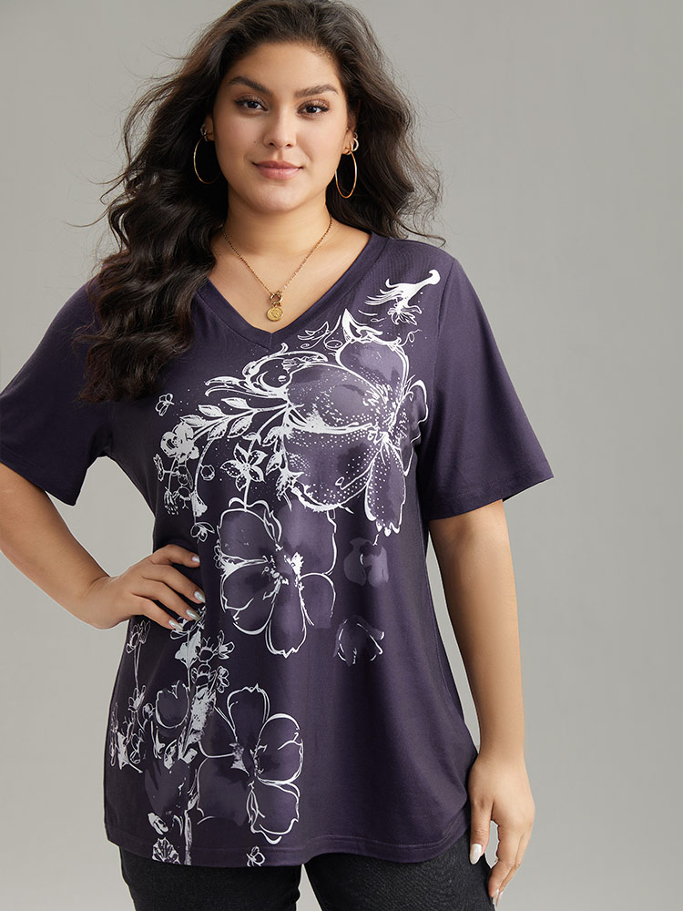 

Plus Size Floral Print V Neck T-shirt Purple Women Casual Printed Floral V-neck Dailywear T-shirts BloomChic