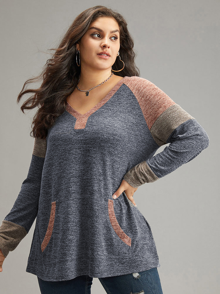 

Plus Size Contrast Pocket Raglan Sleeve T-shirt Indigo Women Casual Contrast Plain V-neck Dailywear T-shirts BloomChic