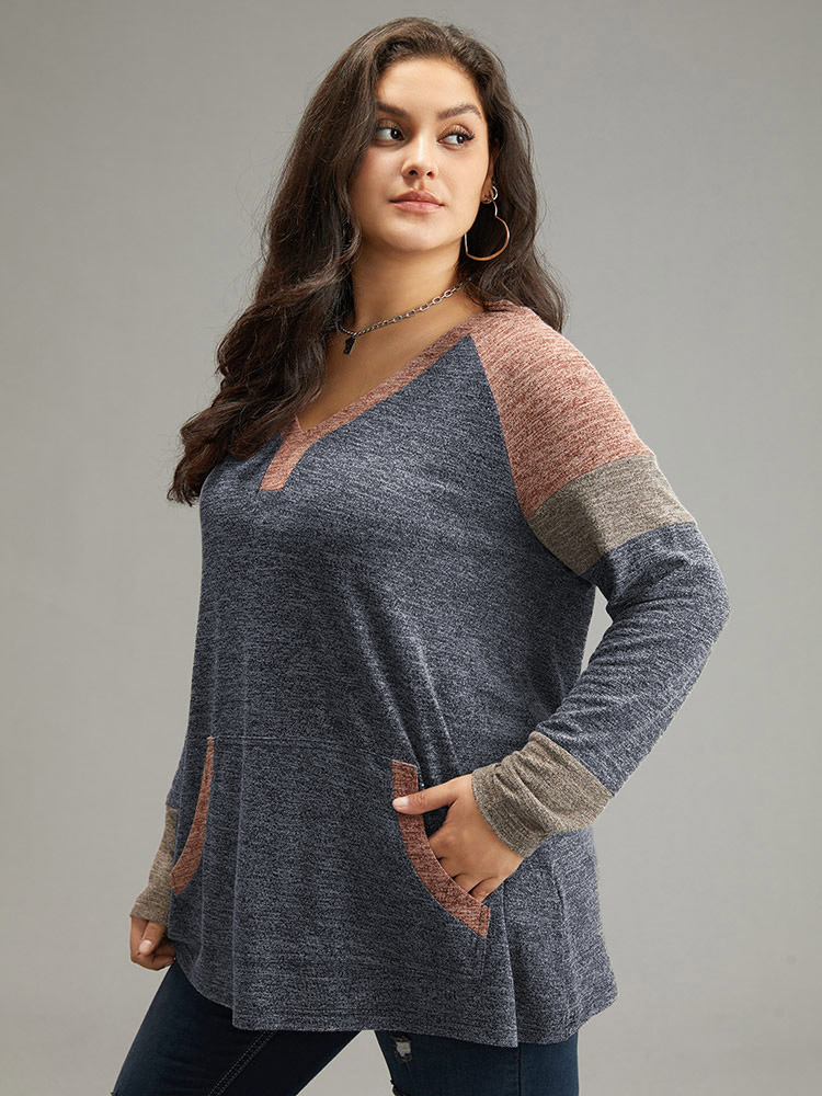 Plus Size Contrast Pocket Raglan Sleeve T-shirt Indigo Women Casual Contrast Plain V-neck Dailywear T-shirts BloomChic 10/M 