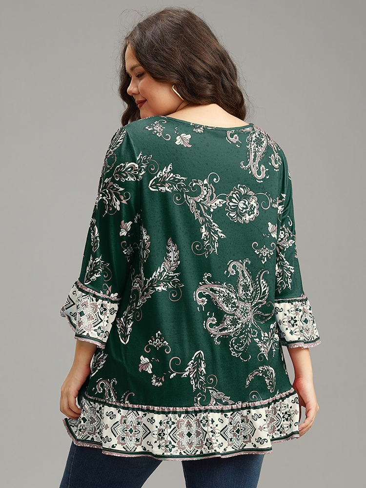 

Plus Size Boho Print Patchwork Bell Sleeve T-shirt Cyan V-neck Elbow-length sleeve Casual Jersey Tops