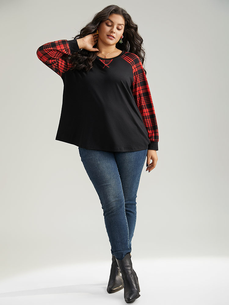 

Plus Size Plaid Contrast Stitch Raglan Sleeve T-shirt Black Women Casual Elastic cuffs Plaid Round Neck Festival-Christmas T-shirts BloomChic