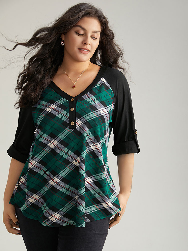 Plus Size Plaid Contrast Roll Raglan Sleeve T-shirt Green Women Casual Contrast Plaid V-neck Festival-Christmas T-shirts BloomChic 10/M 