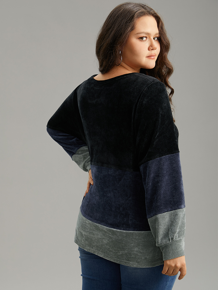 Plus Size Colorblock Patchwork Crew Neck Sweatshirt Women Black Elegant Patchwork Round Neck Dailywear Sweatshirts BloomChic 18-20/2X 