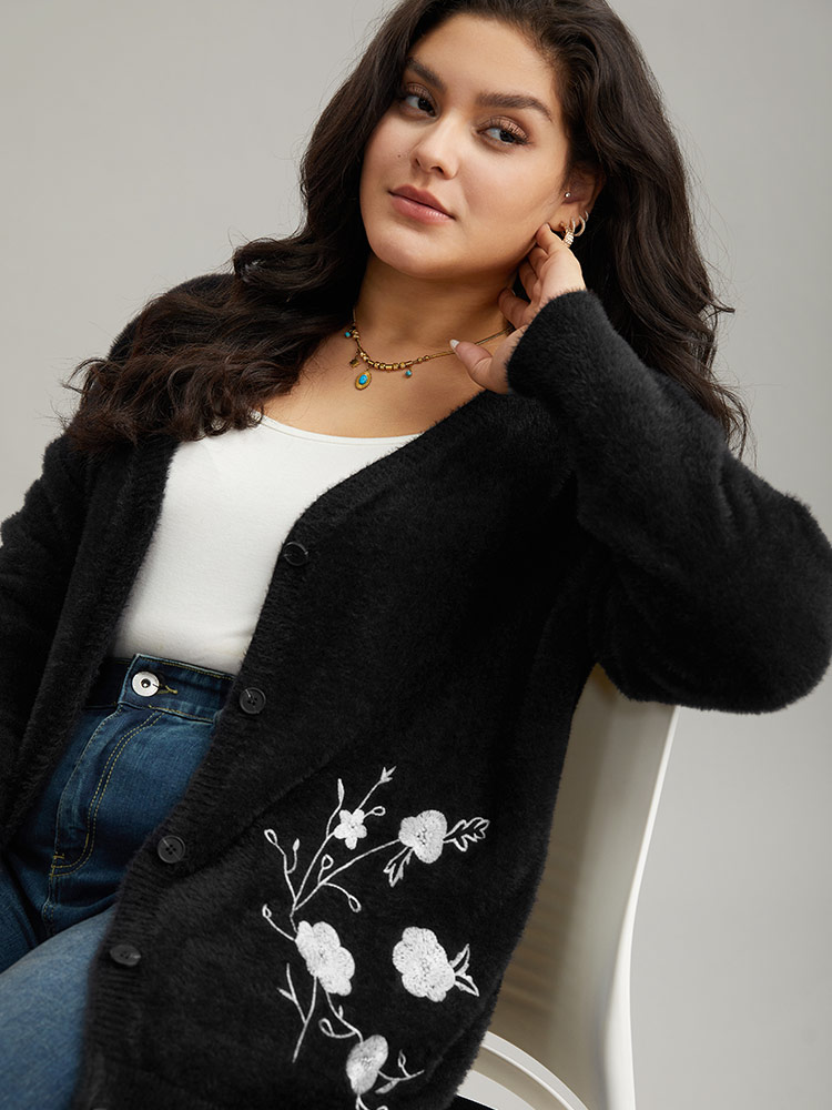 

Plus Size Floral Embroidered Fuzzy Open Front Cardigan Black Women Casual Loose Long Sleeve Everyday Cardigans BloomChic