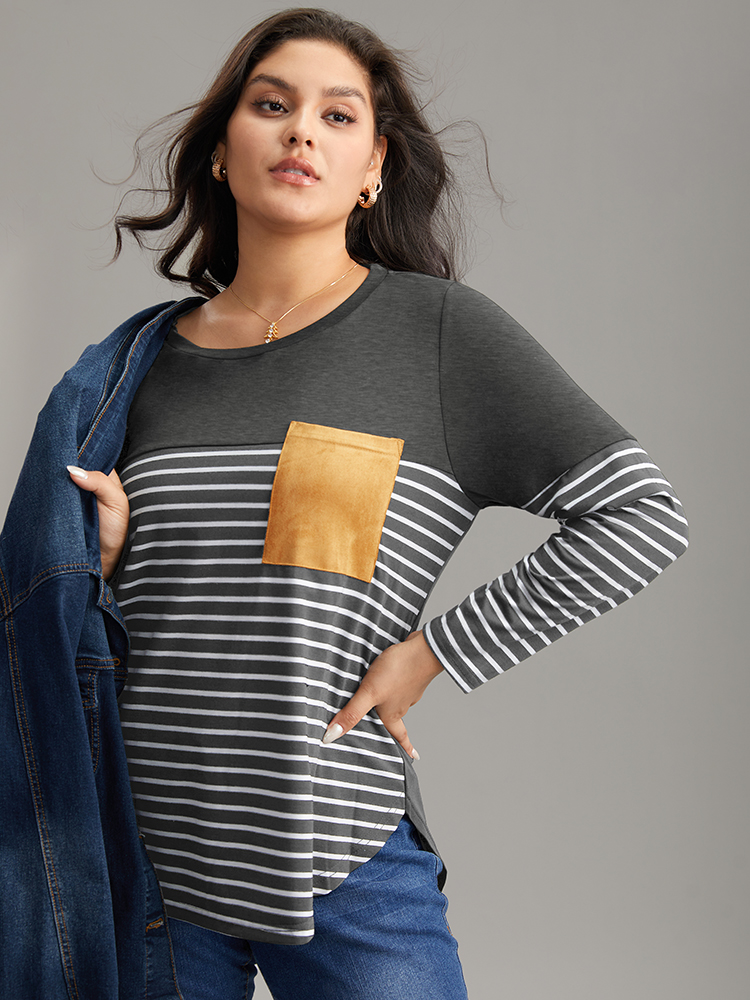 

Plus Size Striped Contrast Patched Pocket Arc Hem T-shirt DarkGray Women Casual Contrast Striped Round Neck Dailywear T-shirts BloomChic