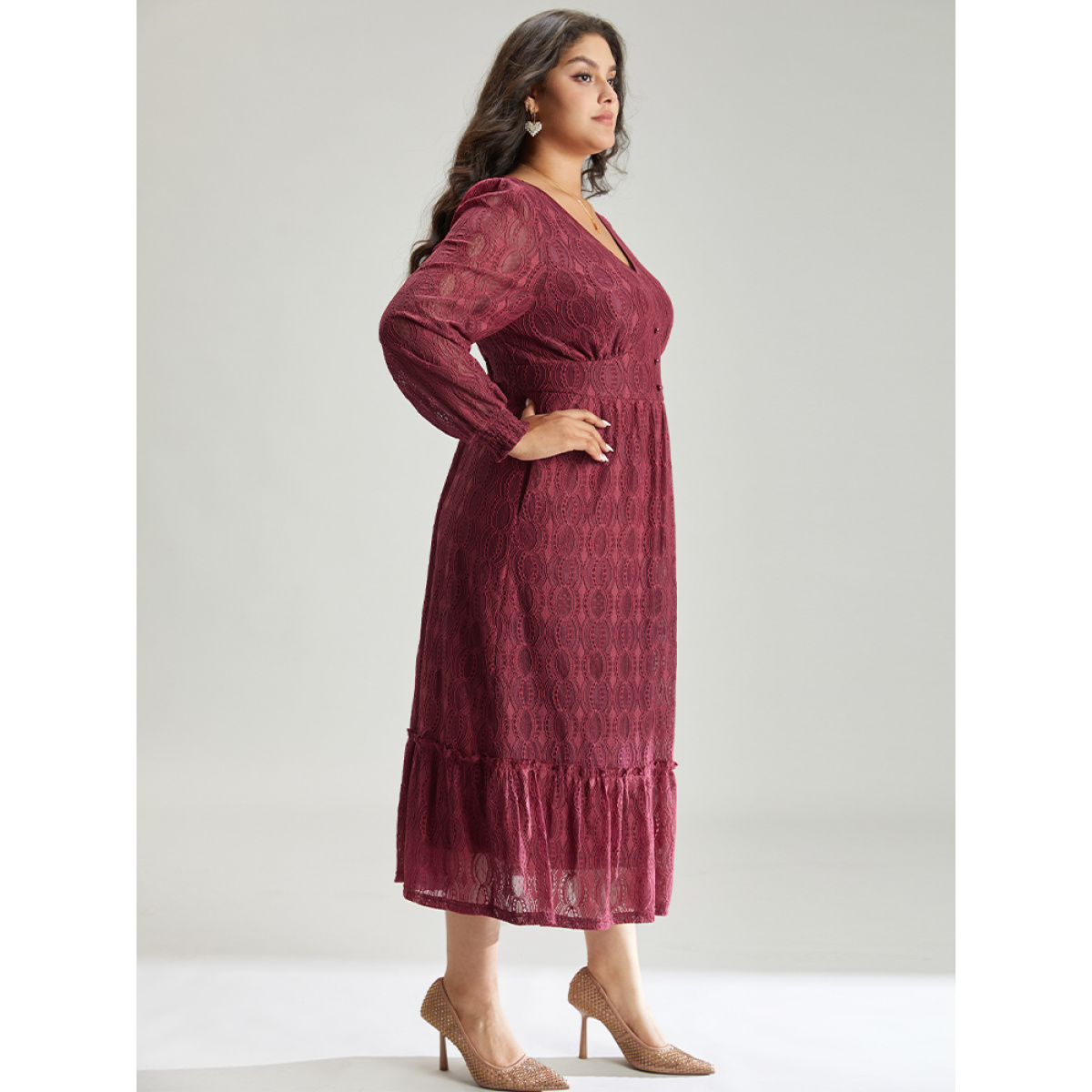 

Plus Size Contrast Lace Button Detail Shirred Ruffle Hem Dress Scarlet Women Texture V-neck Long Sleeve Curvy Midi Dress BloomChic