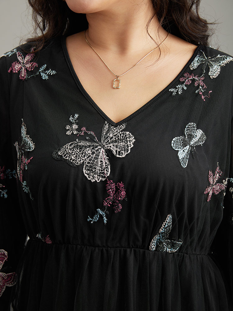 Plus Size Butterfly Embroidered Mesh Gathered Patchwork Dress Black Women Party Elastic cuffs V-neck Long Sleeve Curvy Midi Dress BloomChic 28/5X 