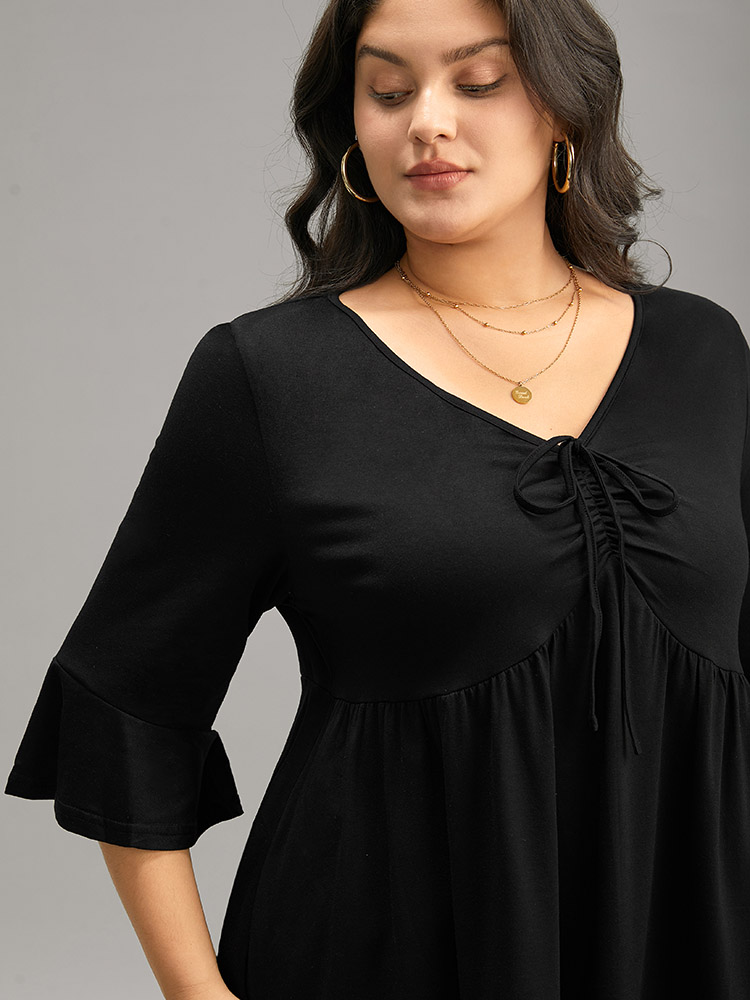 

Plus Size Solid Drawstring Gathered Flutter Sleeve T-shirt Black V-neck Elbow-length sleeve Elegant Jersey Tops