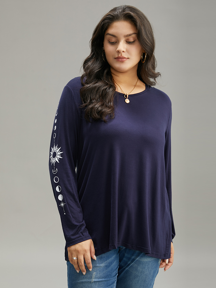 Plus Size Moon & Star Print Hooded Long Sleeve T-shirt Navy Women Casual Printed Star and moon Hooded Everyday T-shirts BloomChic 26/4X 