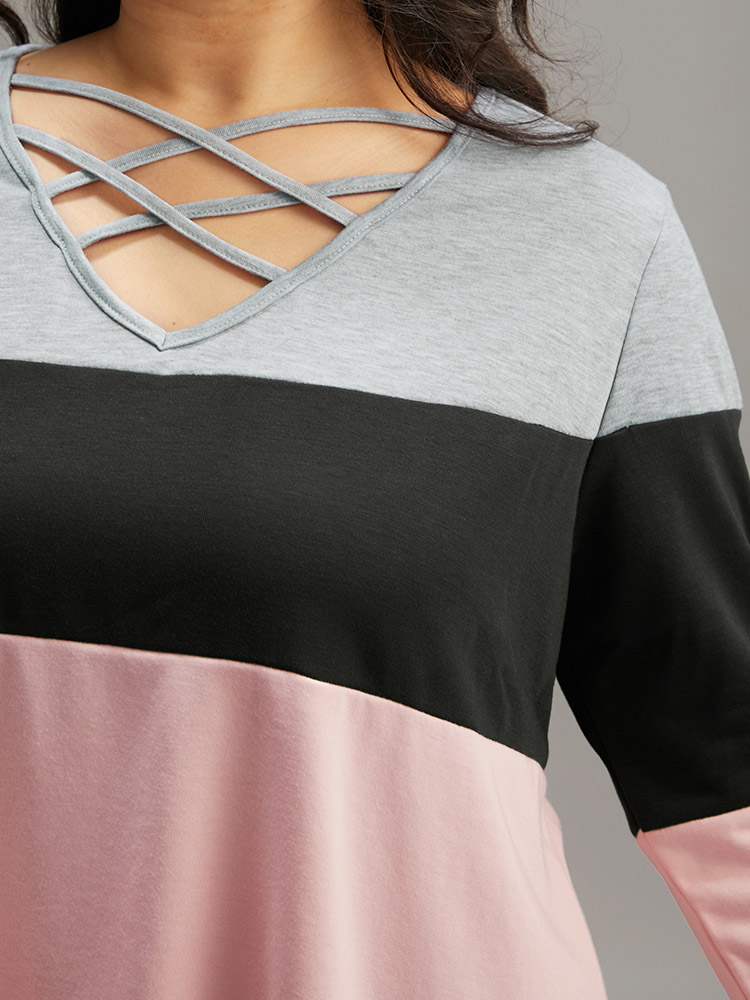 Plus Size Colorblock Contrast Crisscross V Neck Sweatshirt Women Multicolor Casual Contrast V-neck Everyday Sweatshirts BloomChic 18-20/2X 