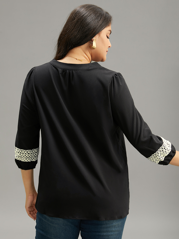 Plus Size Women Dailywear Plain Elastic cuffs Lantern Sleeve Long Sleeve V-neck Vacation Blouses BloomChic 